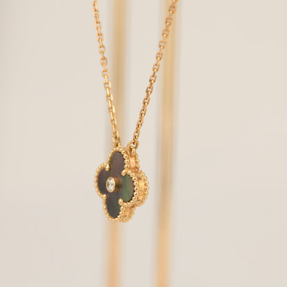 [Elite]CLOVER 15MM DIAMOND AND MOTHER-OF-GREY NECKLACE