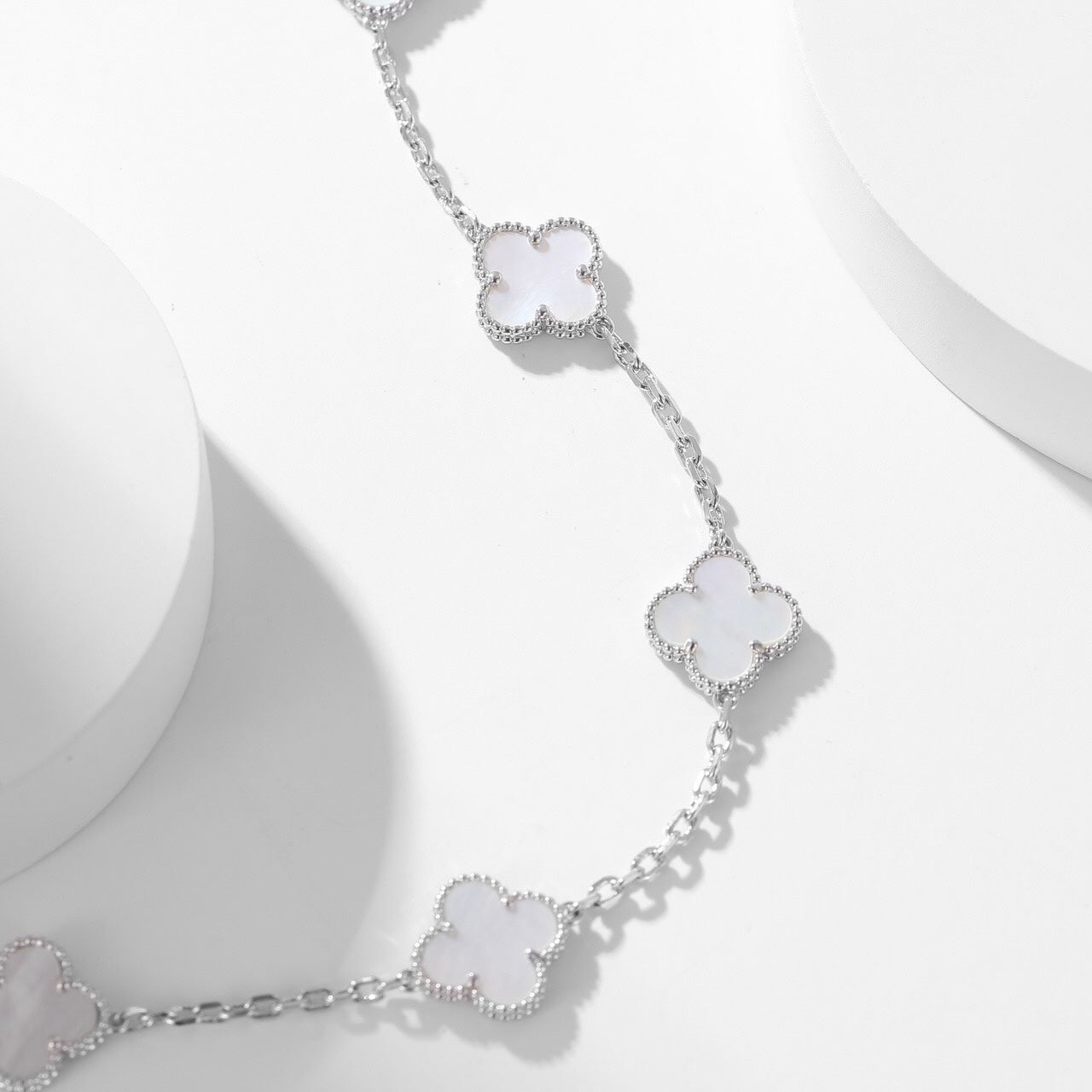 [Elite]CLOVER 10 MOTIFS WHITE MOTHER OF PEARL NECKLACE