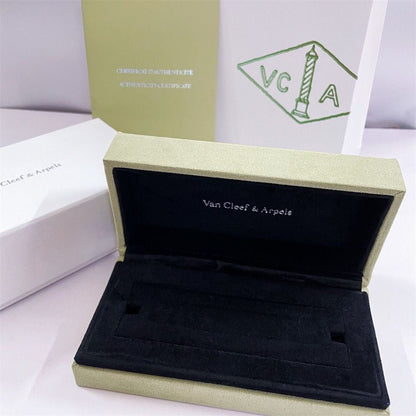 [Elite]VA CLOVER BRACELET NECKLACE RING BOX GIFT BAG