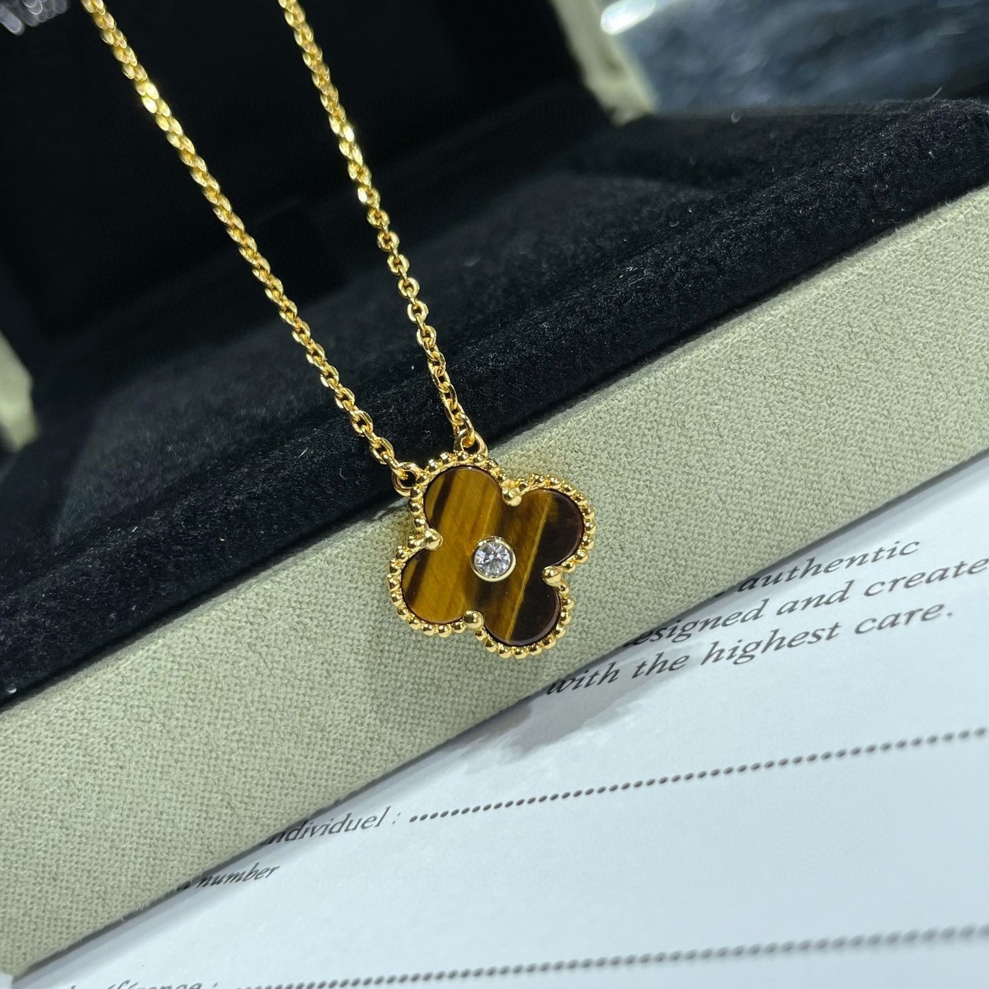 [Elite]CLOVER 15MM DIAMOND AND YELLOW TIGER'S EYE AGATE necklace