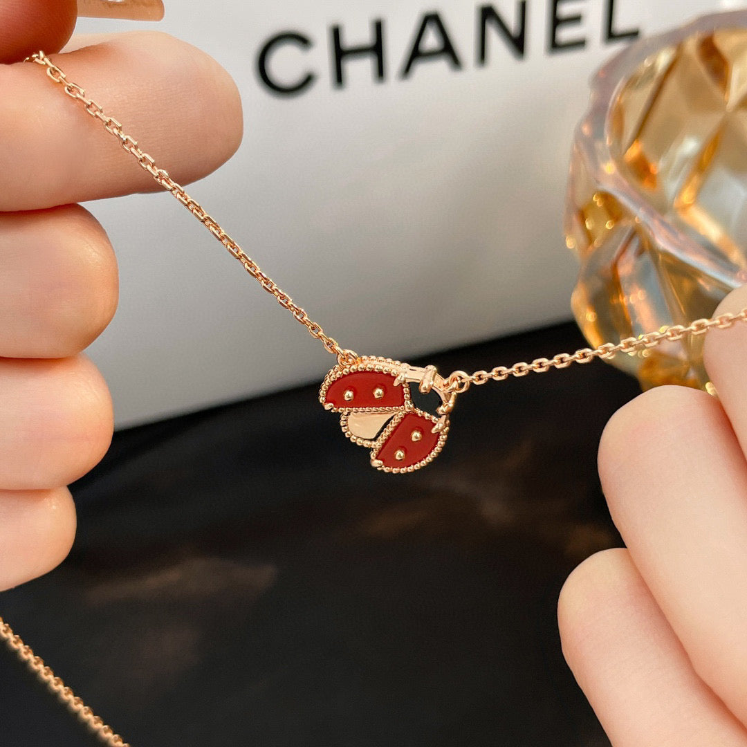 [Elite]LUCKY  CARNELIANS LADYBUG NECKLACE