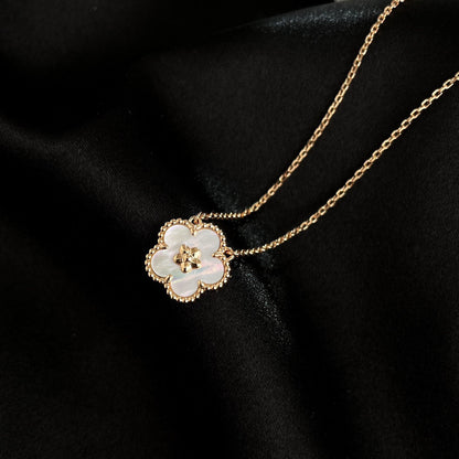 [Elite]LUCKY  WHITE MOP  PLUM BLOSSOM NECKLACE