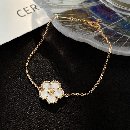 [Elite]LUCKY WHITE MOP PLUM BLOSSOM  BRACELET