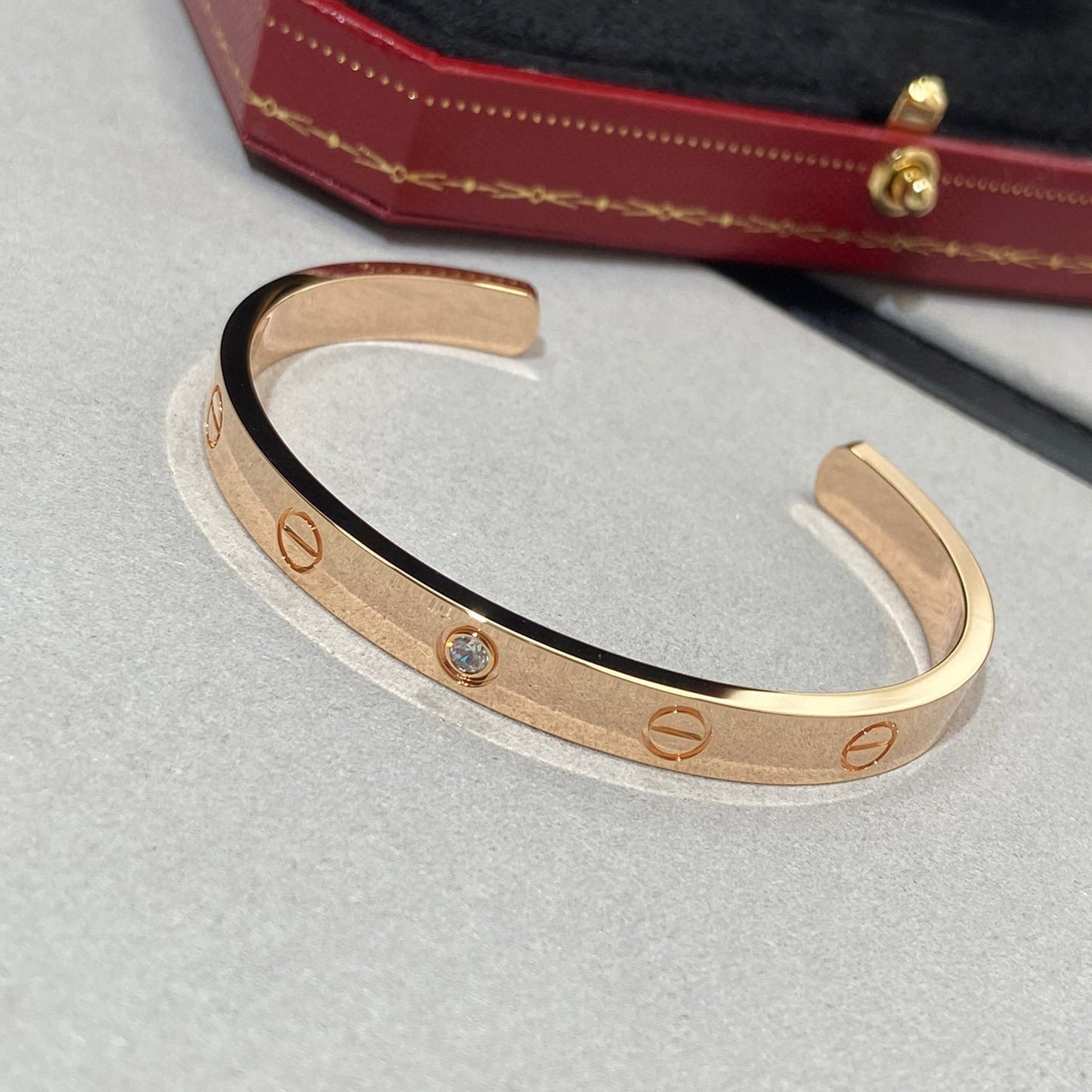 [Elite]LOVE BRACELET 6.1MM 1 DIAMOND OPEN CUFF