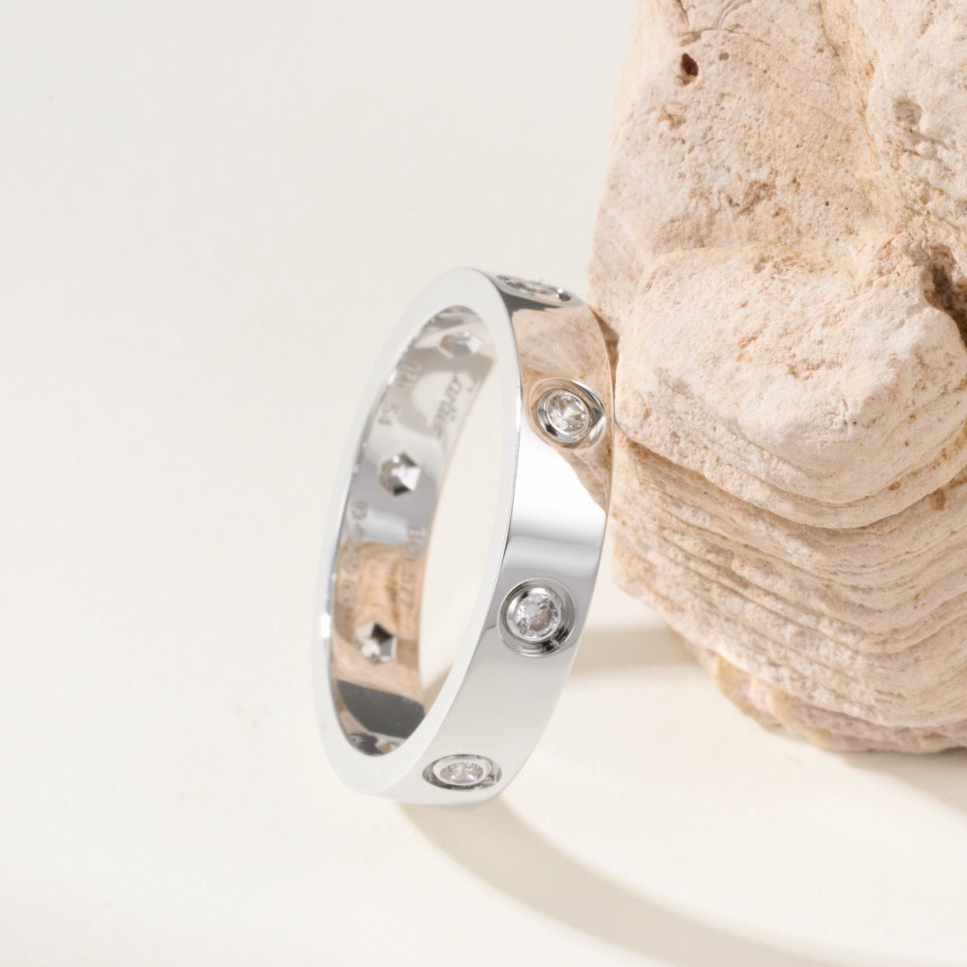 [Elite]LOVE 4MM 8 DIAMOND RING