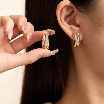 [Elite]TRINITY HALF DIAMOND  CUSHION EARRINGS