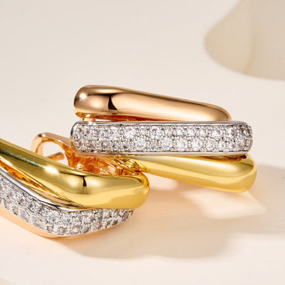 [Elite]TRINITY HALF DIAMOND  CUSHION EARRINGS