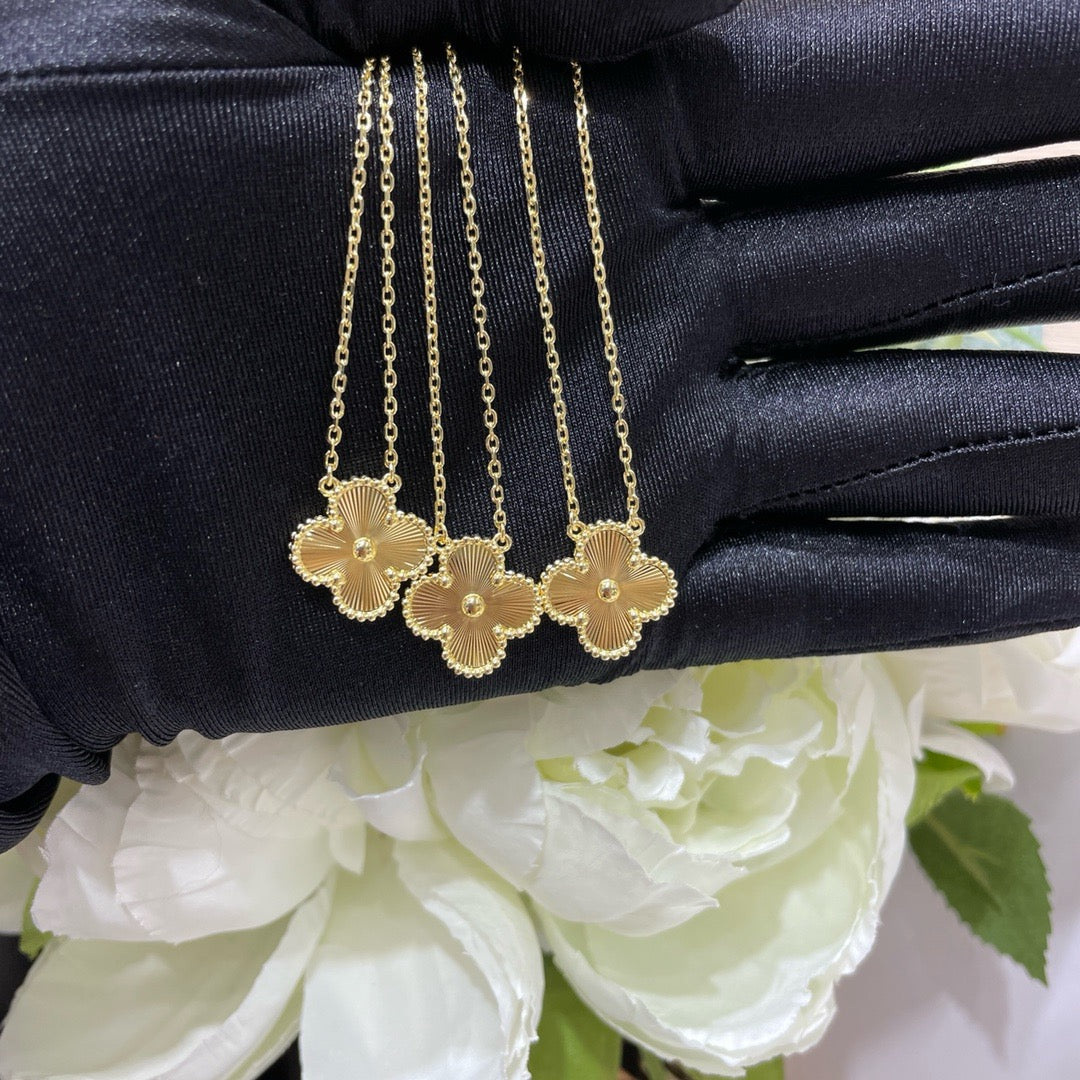 [Elite]CLOVER 15MM LASER NECKLACE