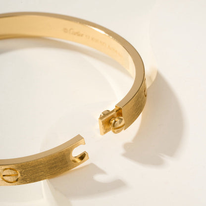 [Elite]LOVE BRACELET 6.1MM BRUSHED