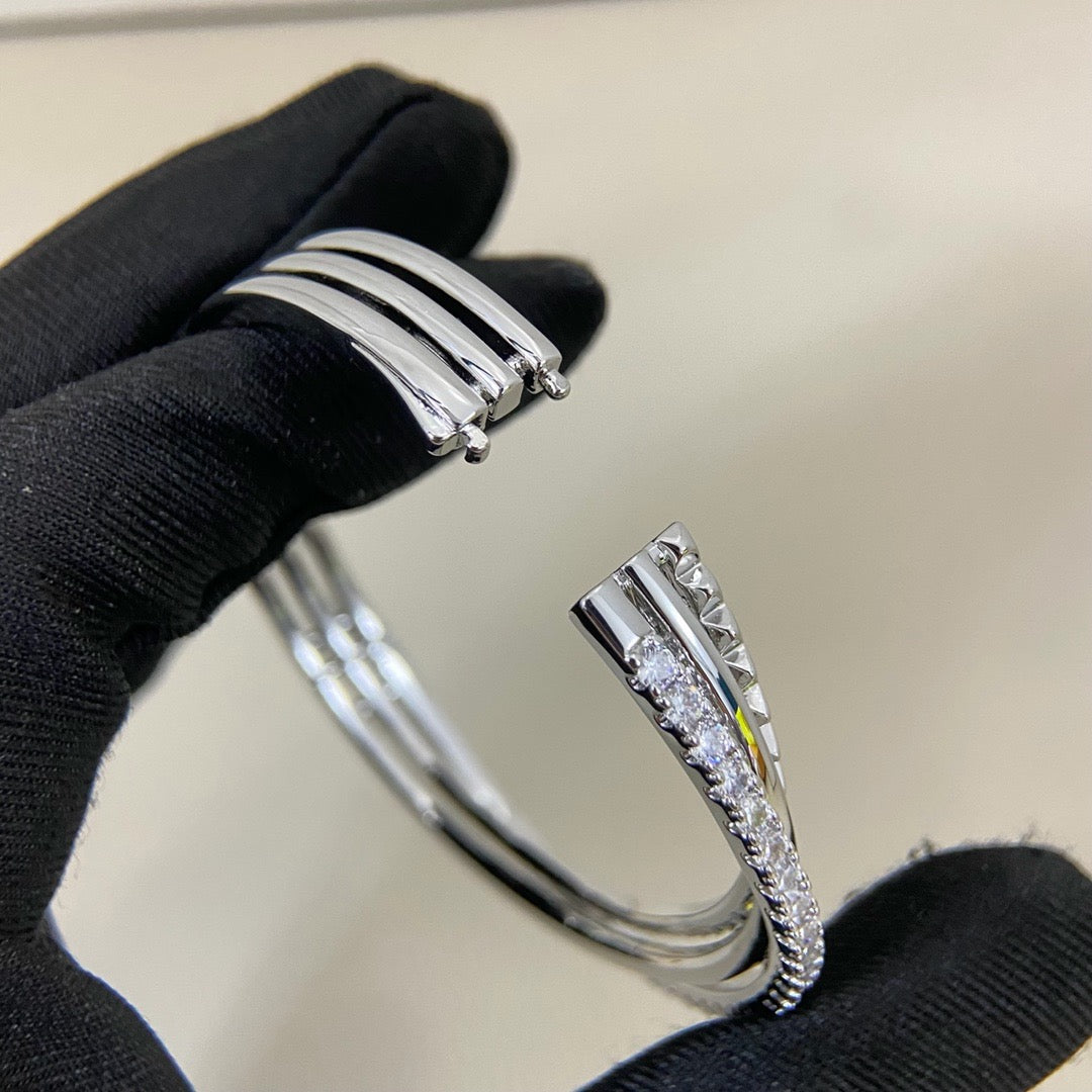 [Elite]ETINCELLE HALF-PAVED DIAMOND BRACELET