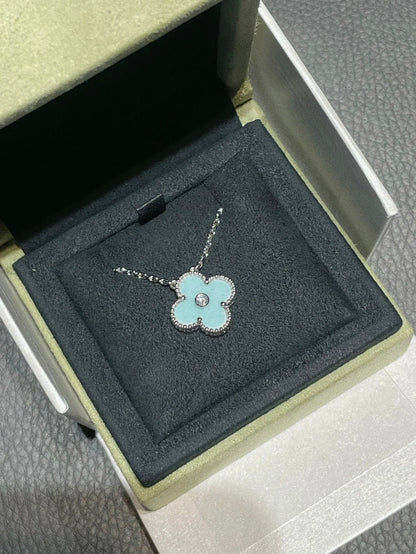 [Elite]CLOVER 1 DIAMOND LIGHT BLUE SILVER NECKLACE