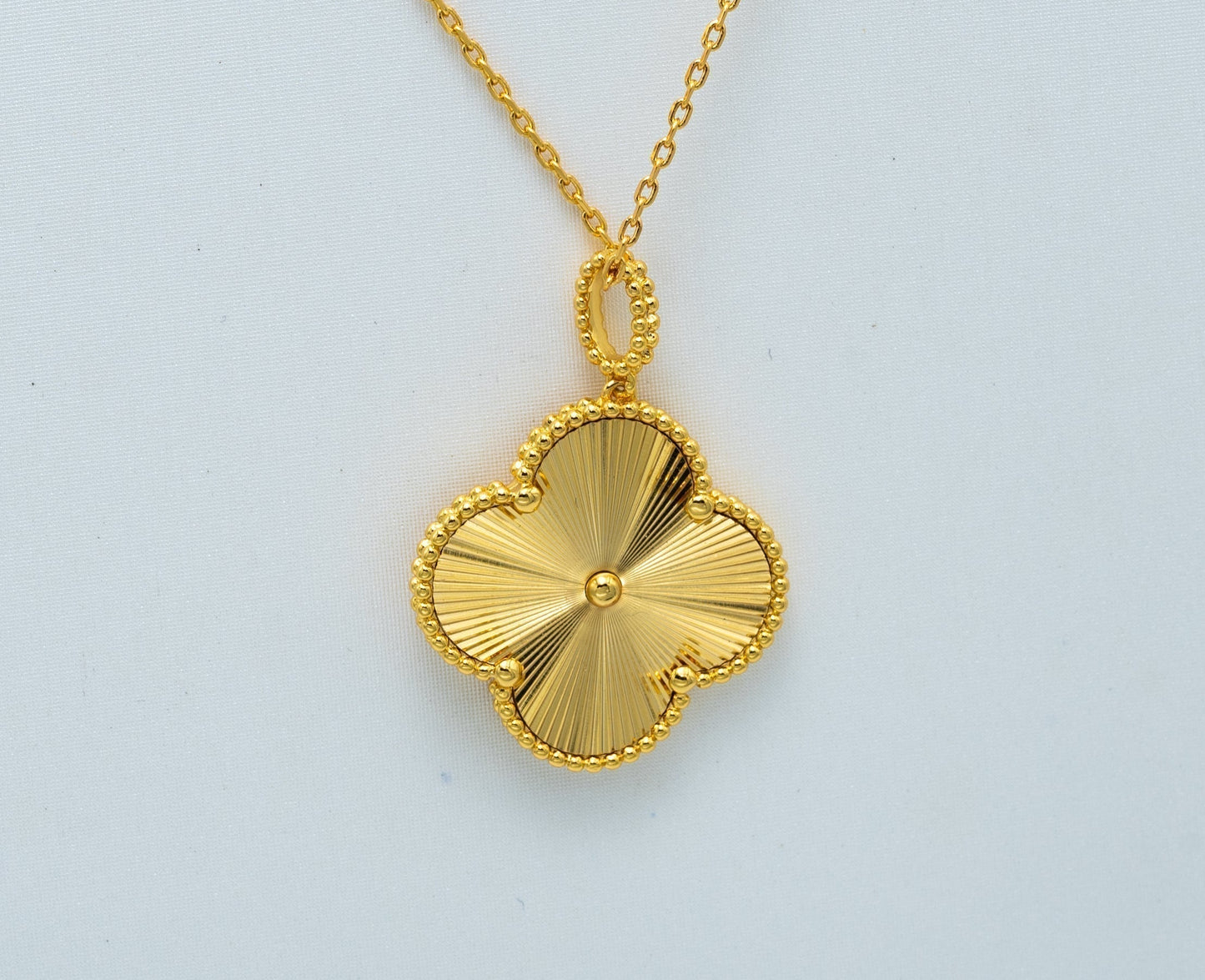 [Elite]CLOVER 25MM PEDANT NECKLACE GOLD