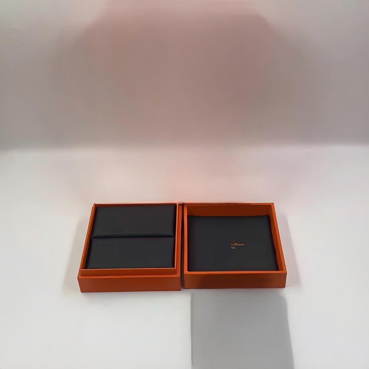 [LUXE] HM  BOX GIFT BAG