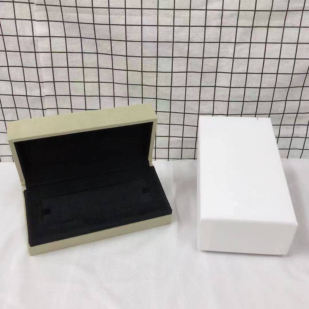 [Elite] VA CLOVER BOX GIFT BAG