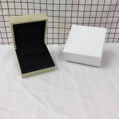 [Elite] VA CLOVER BOX GIFT BAG