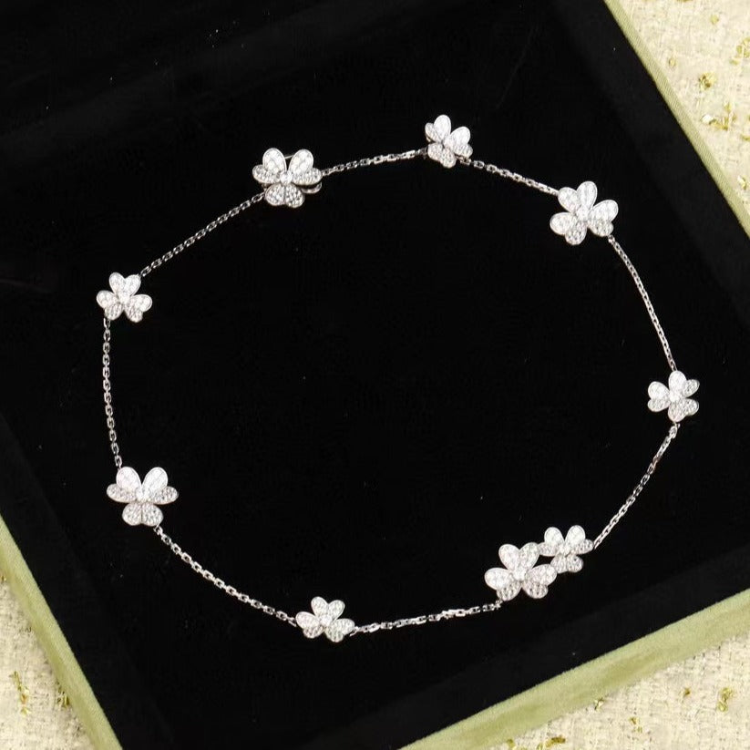 [Elite]FRIVOLE SILVER 9 FLOWERS NECKLACE