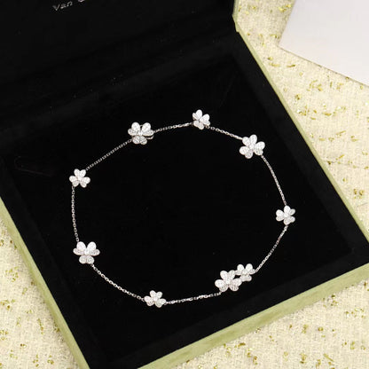 [Elite]FRIVOLE SILVER 9 FLOWERS NECKLACE