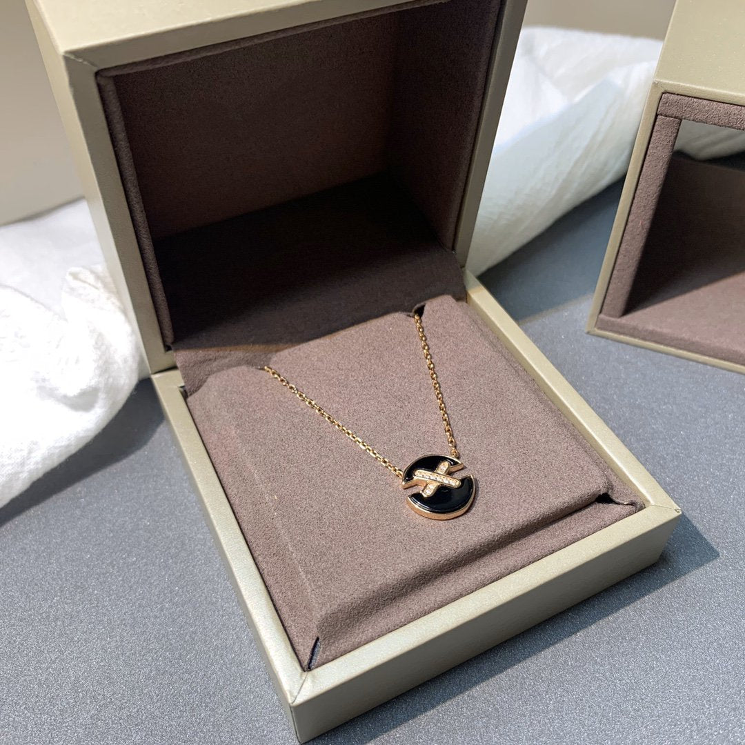 [Elite]JEUX DE PINK GOLD DIAMOND NECKLACE