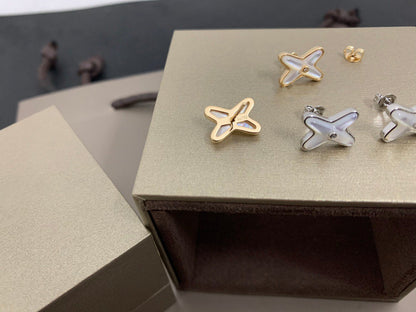 [Elite]JEUX DE WHITE MOP SILVER DIAMOND EARRINGS