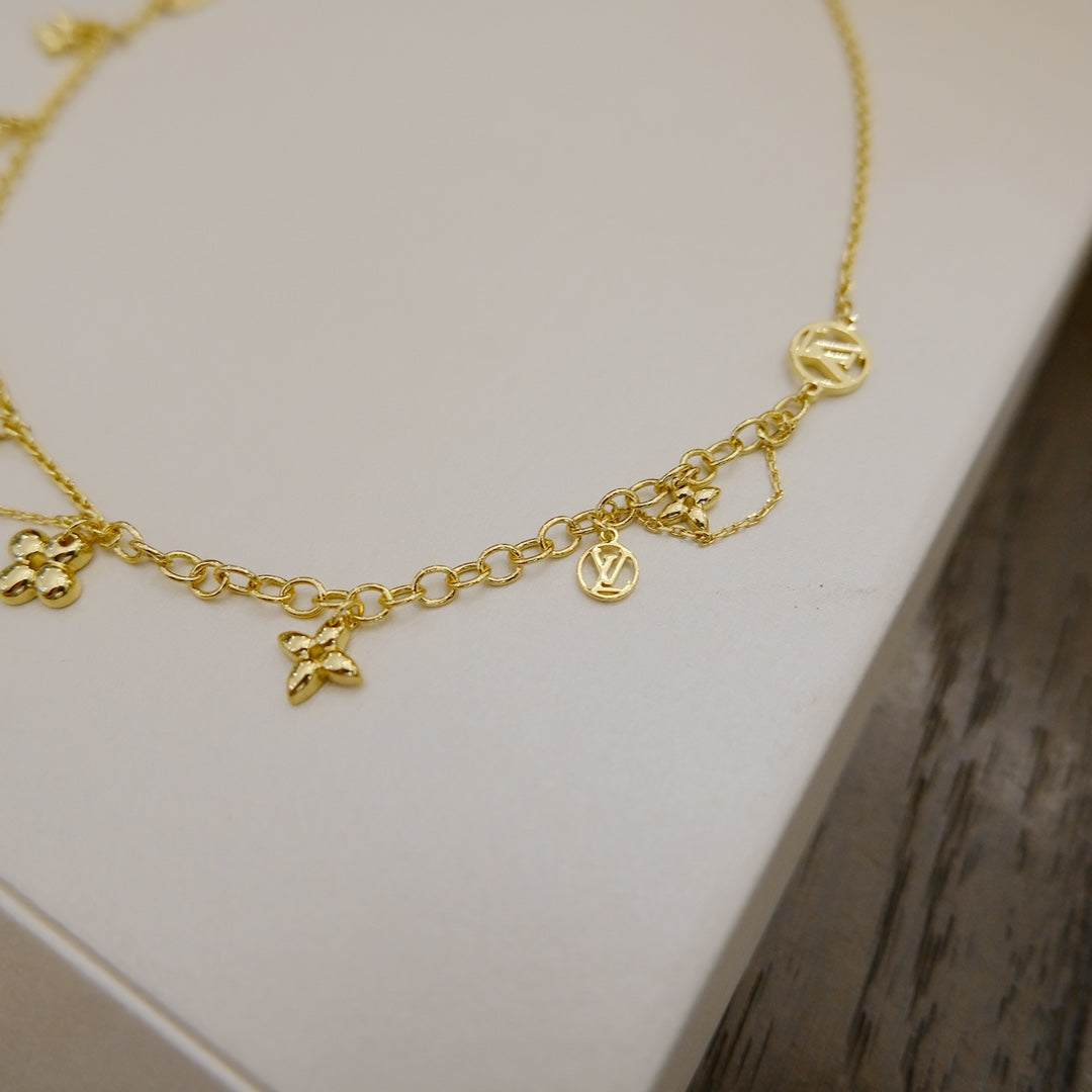 [Elite]BLOOMING SUPPLE NECKLACE BRASS