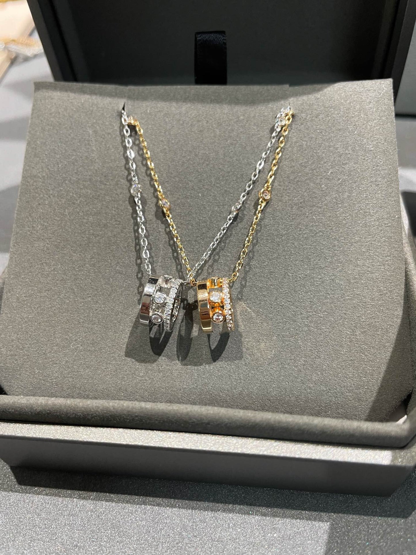 [Elite]CHAIN MOVE ROMANE PEDAND NECKLACE