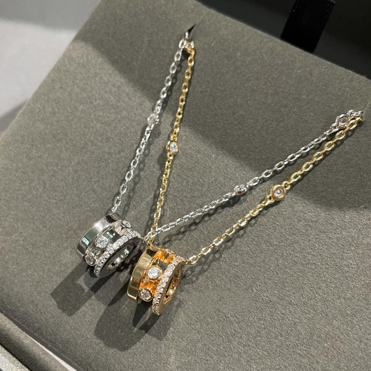 [Elite]CHAIN MOVE ROMANE PEDAND NECKLACE