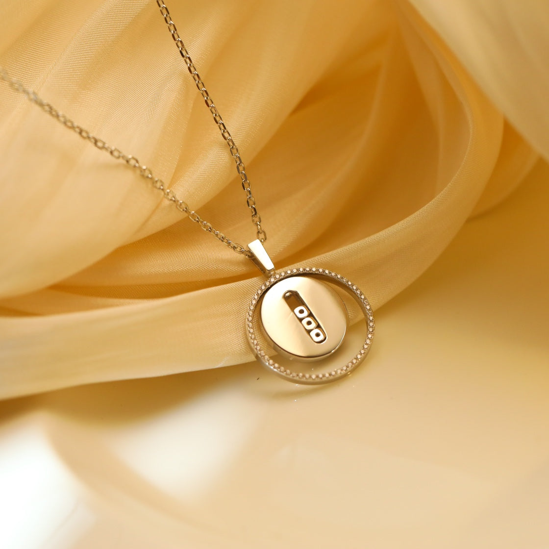 [Elite]LUCKY MOVE MM SILVER DIAMOND NECKLACE