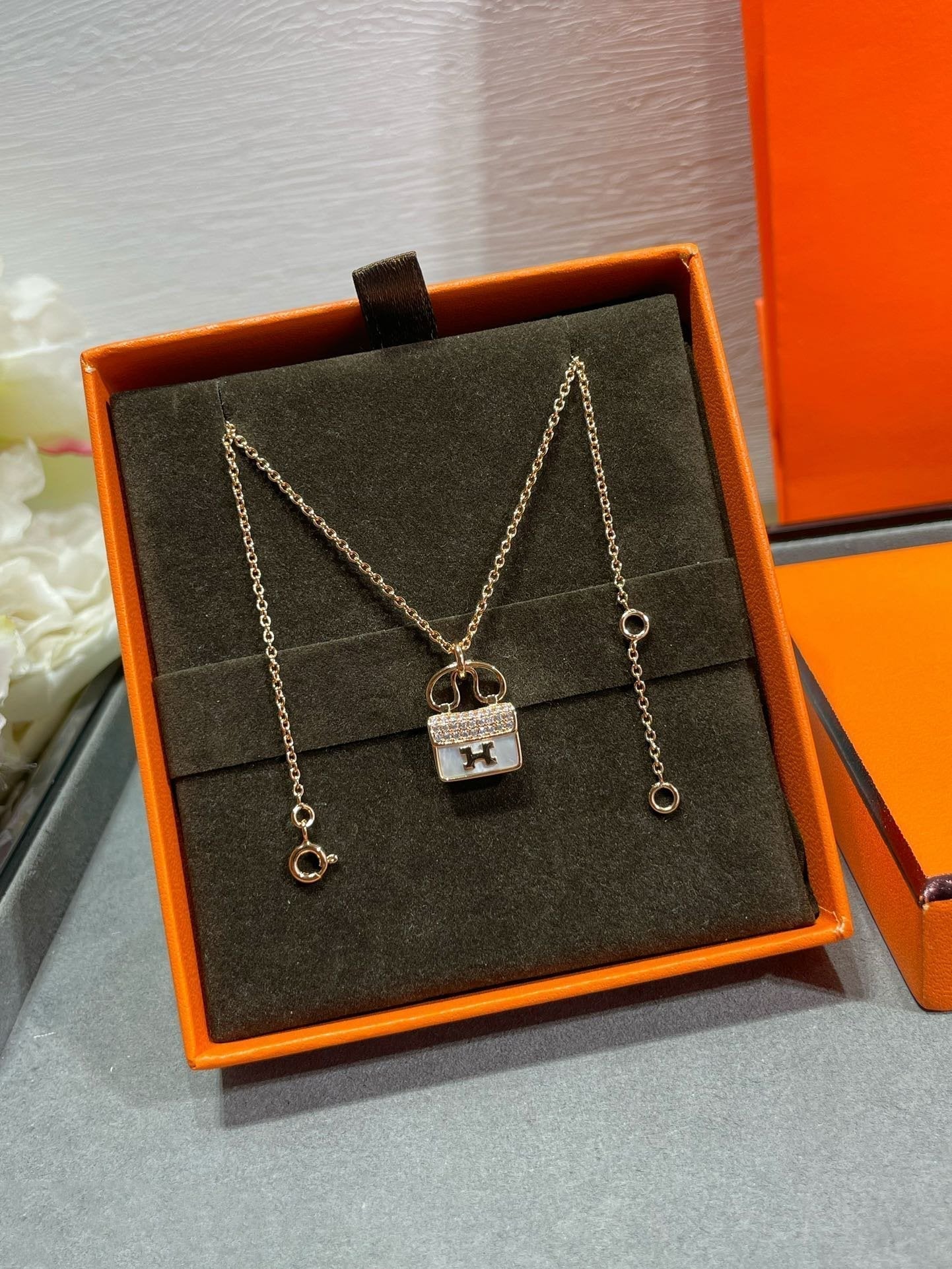 [Elite]H CIRCE MOISSANITE PENDANT NECKLACE GOLD