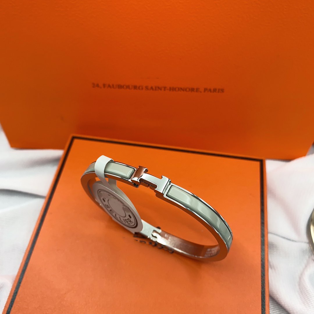 [Elite]CLASSIC HM CLIC GREEN 8MM ENAMEL BRACELET