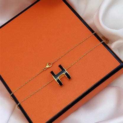 [Elite]HM CLIC BLACK ENAMEL GOLD NECKLACE