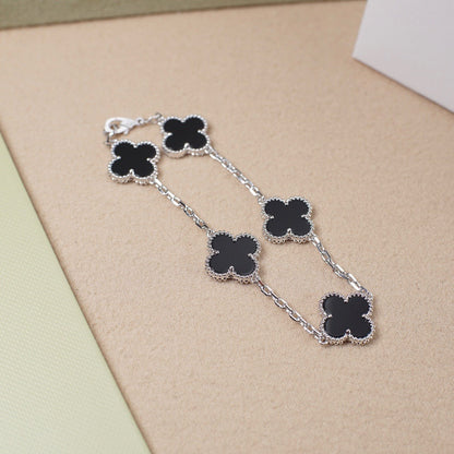 [Elite] CLOVER 5 MOTIF ONYXS BRACELET COLLECTION