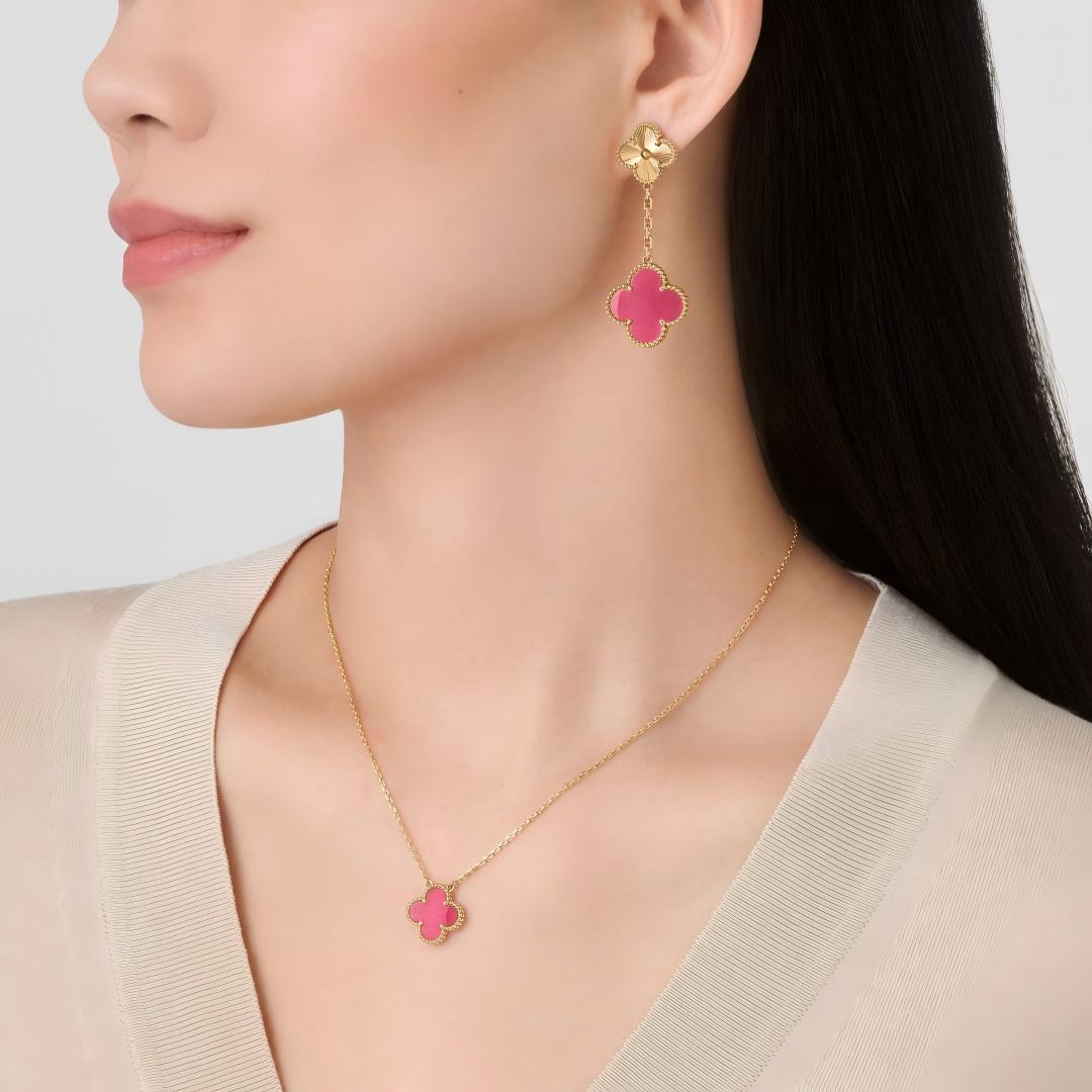 [Elite]NEW CLOVER 2 MOTIF PINK ENAMEL EARRINGS