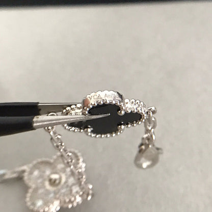 [Elite] CLOVER 5 MOTIF ONYXS BRACELET COLLECTION