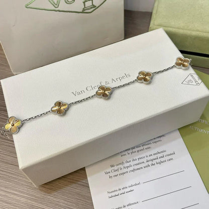 [Elite] CLOVER 5 MOTIF LASER BRACELET COLLECTION