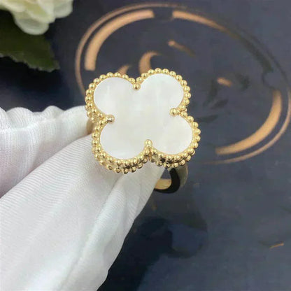 [Elite]CLOVER WHITE MOP RING
