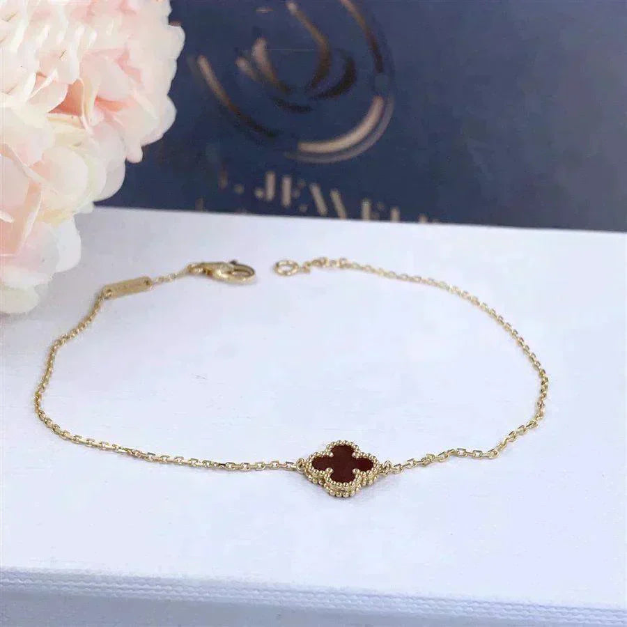 [Elite]CLOVER  CARNELIAN SINGLE FLOWER BRACELET