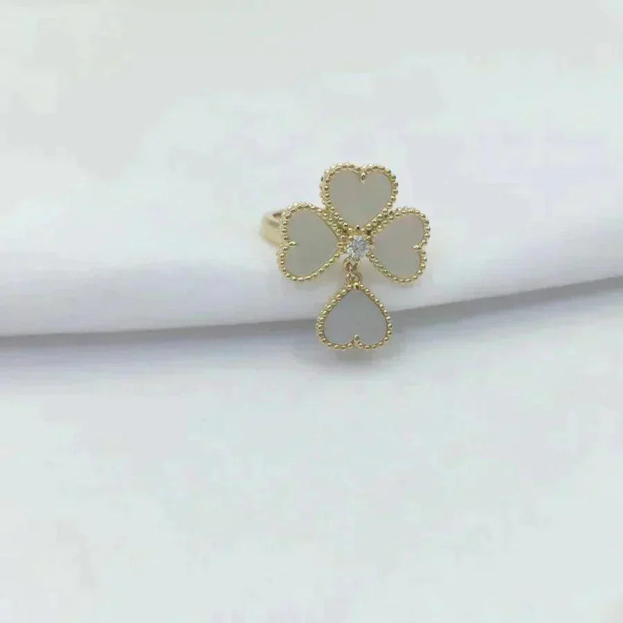 [Elite]SWEET CLOVER WHITE MOP RING